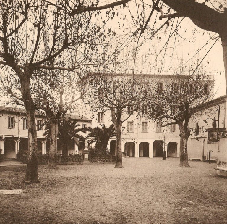 Photo ancienne du Cours Maintenon